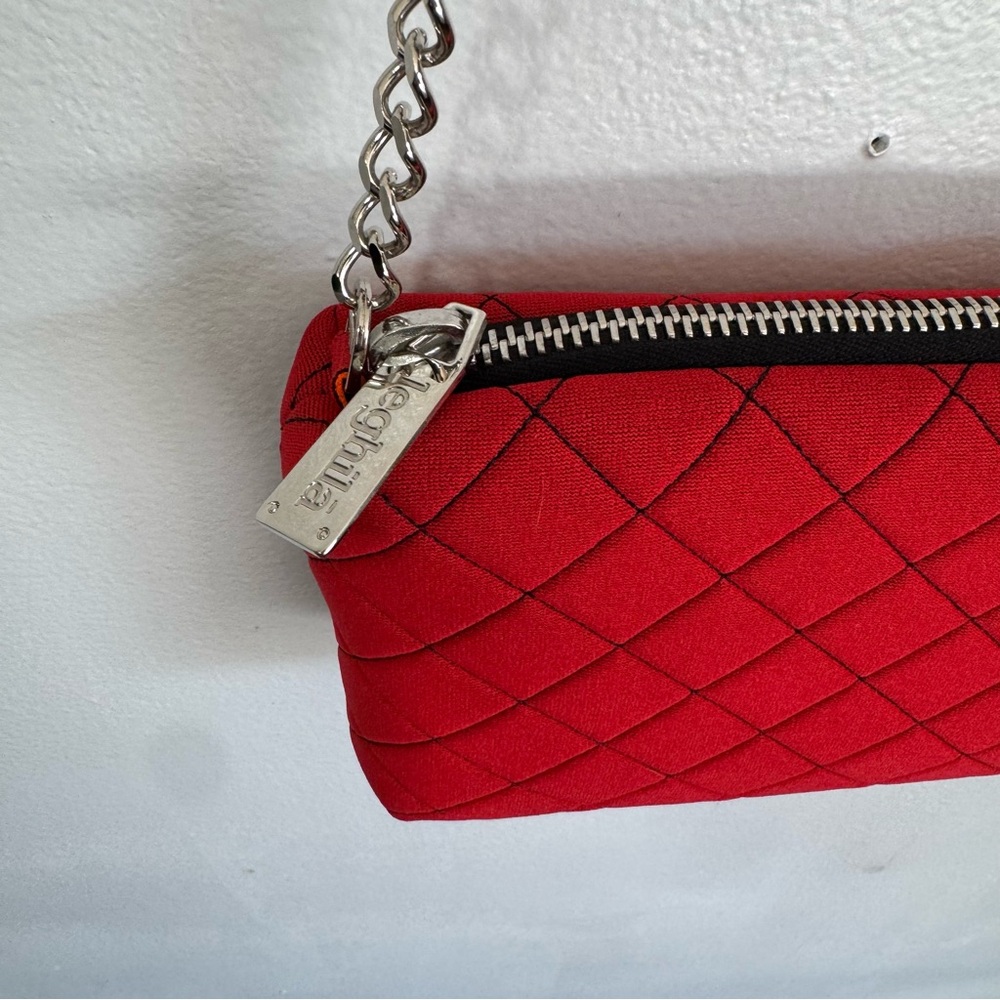 Leghila Italy Neoprene Red Diamond Pattern Crossbody Bag Silver chain strap - Picture 5 of 14